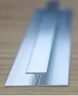 [LT304-G-AND S] Profilé de finition pour panneau PVC- INOX MILIEU