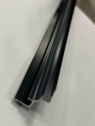 Profilé de finition pour panneau PVC- NOIR ANGLE DESIGN